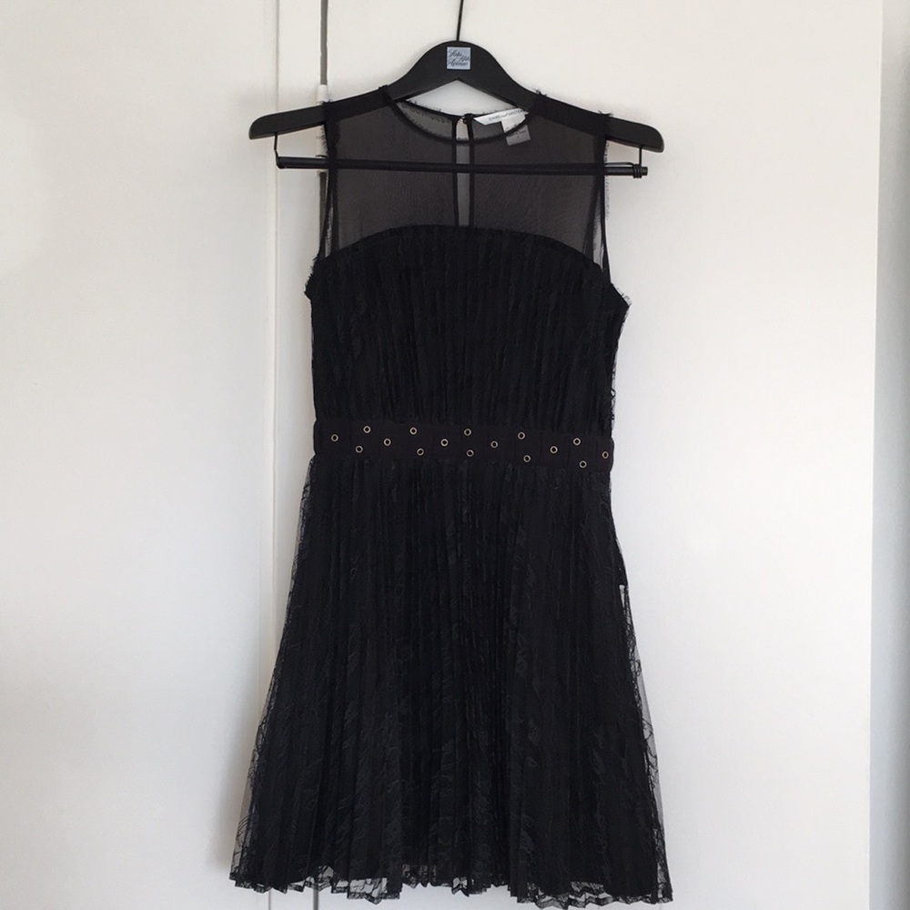 Lovely Diane von Furstenberg lace cocktail dress.